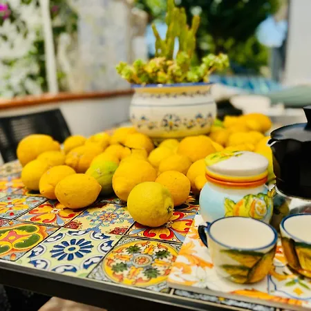 Casa Limone Anna E Clemente Cilento *